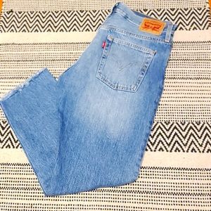 ❄ Levi 501 Cropped Jeans